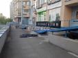 Трагедія у Києві: З 11 поверху викинувся молодий військовий (фото)
