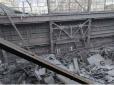 Олігарх економив кошти, а він взяв і втомився: Обвалився дах величезного цеху запорізького феросплавного заводу